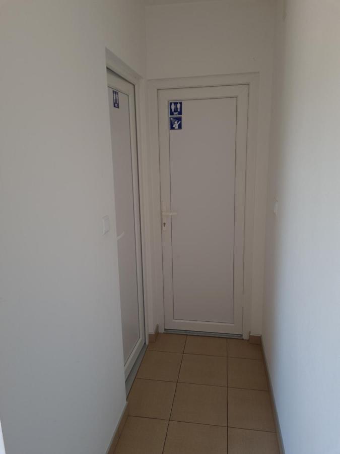 Guest House Aquarius Bosnjaci Экстерьер фото